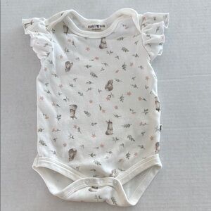Rabbit & Bear Organic Baby Onesie, Size 6/9 Months